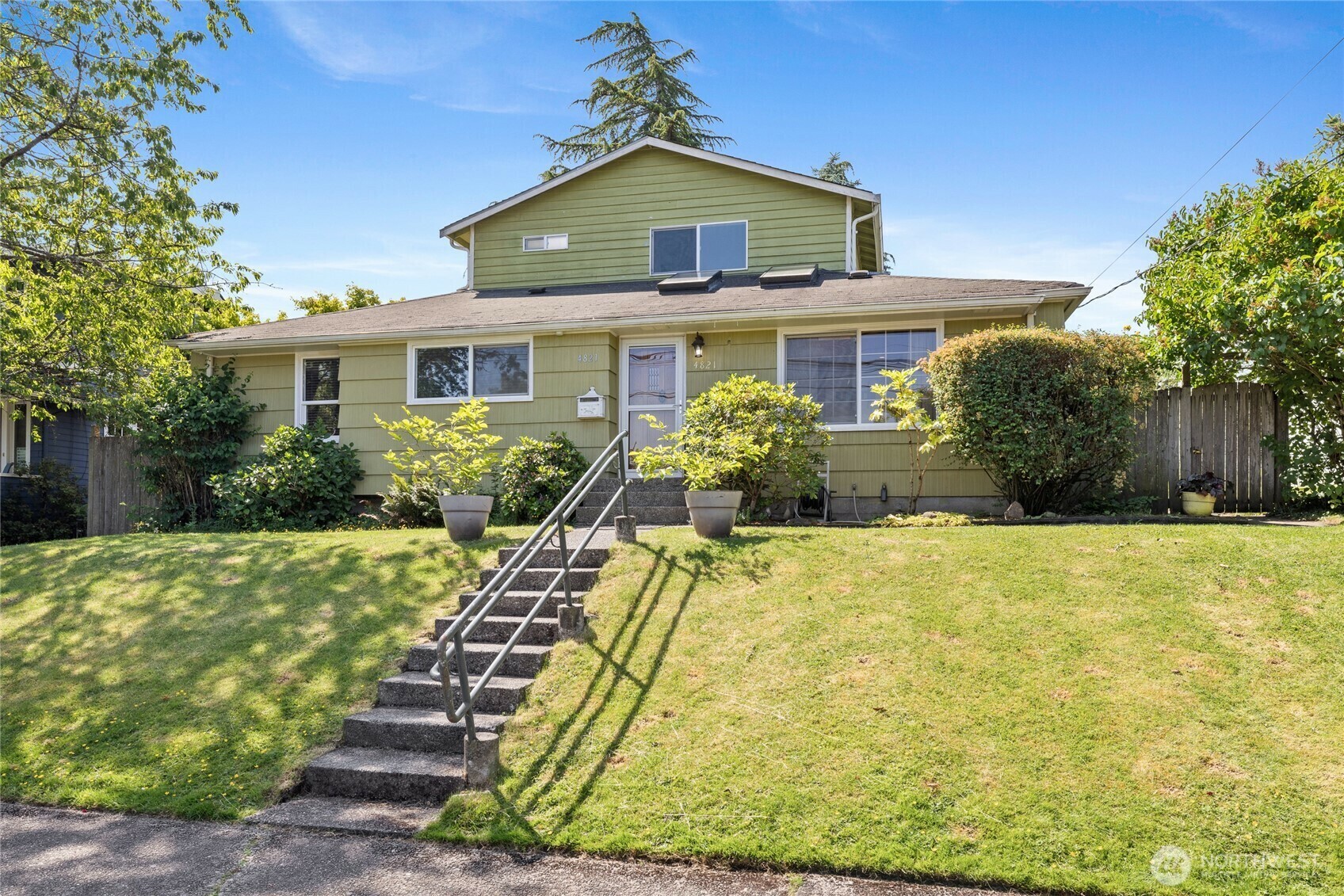 Property Photo: 4821 S Brandon Street WA 98118