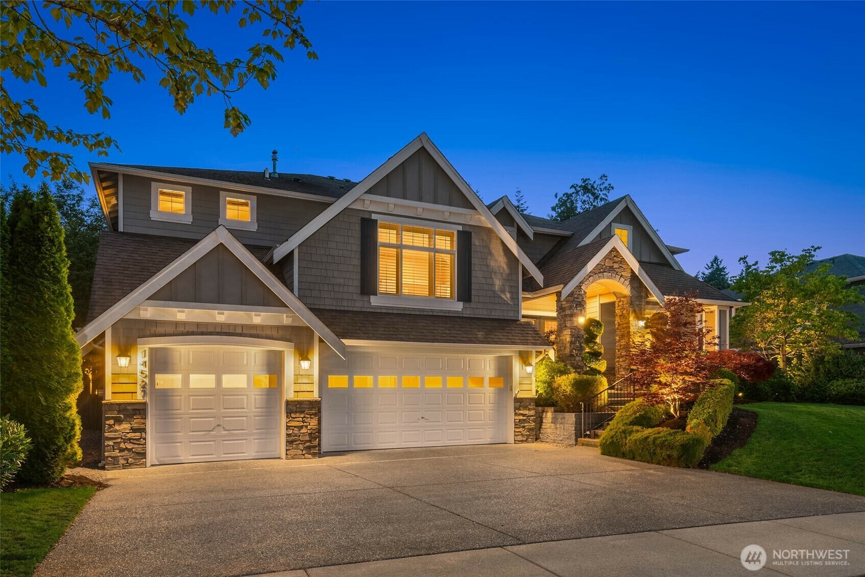 Property Photo: 14527 97th Avenue NE WA 98011