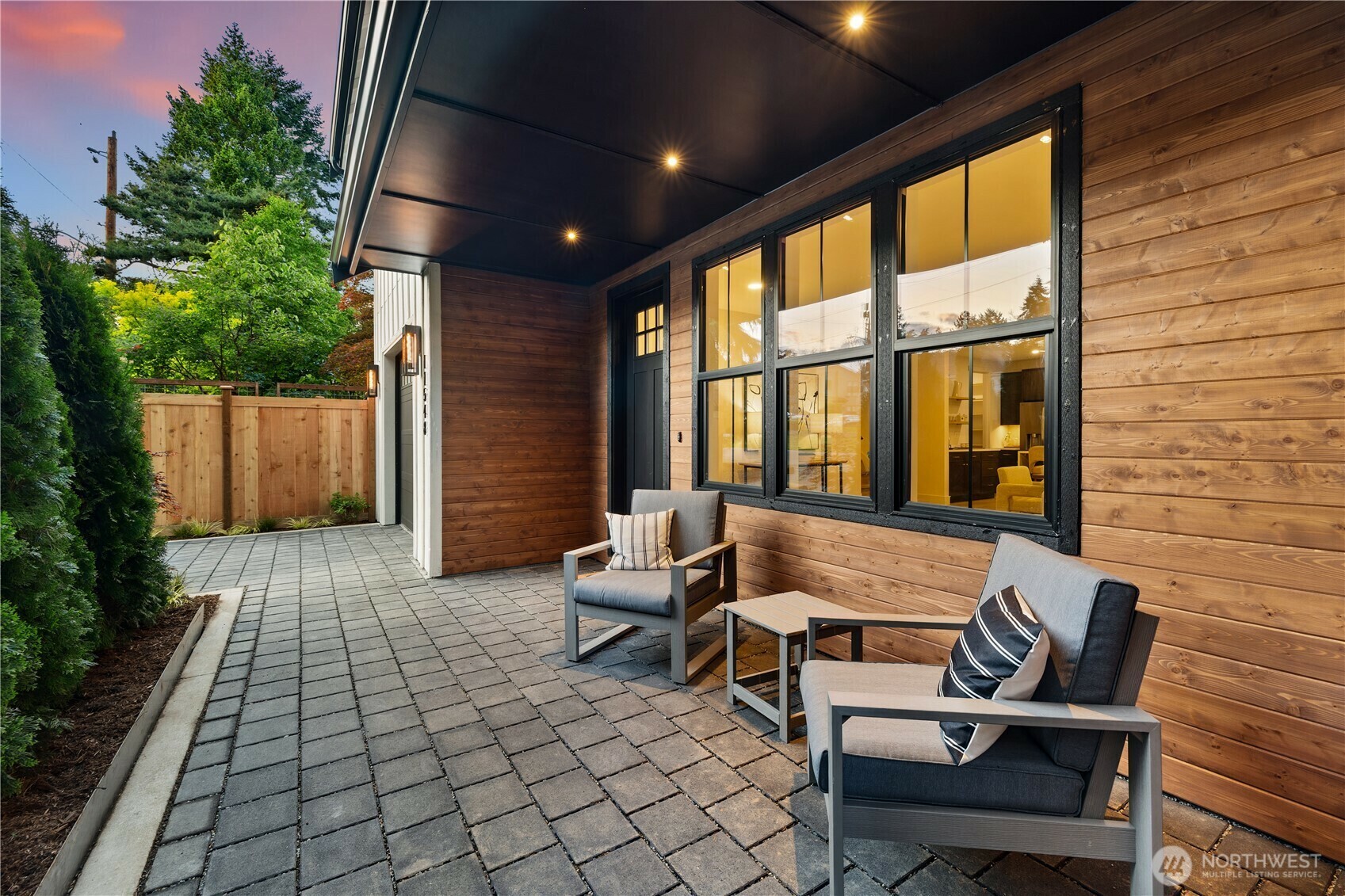 Property Photo: 11548 22nd Avenue NE WA 98125