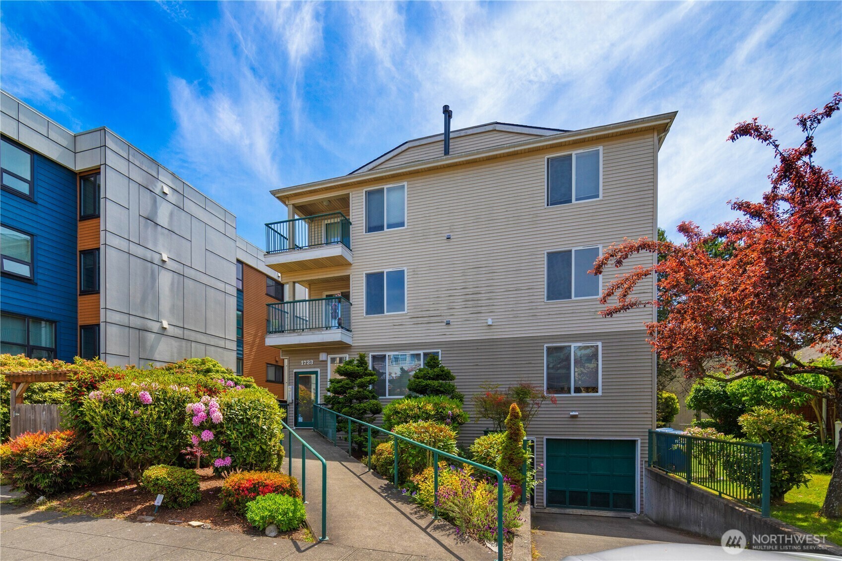 Property Photo: 1733 NW 59th Street 201 WA 98107