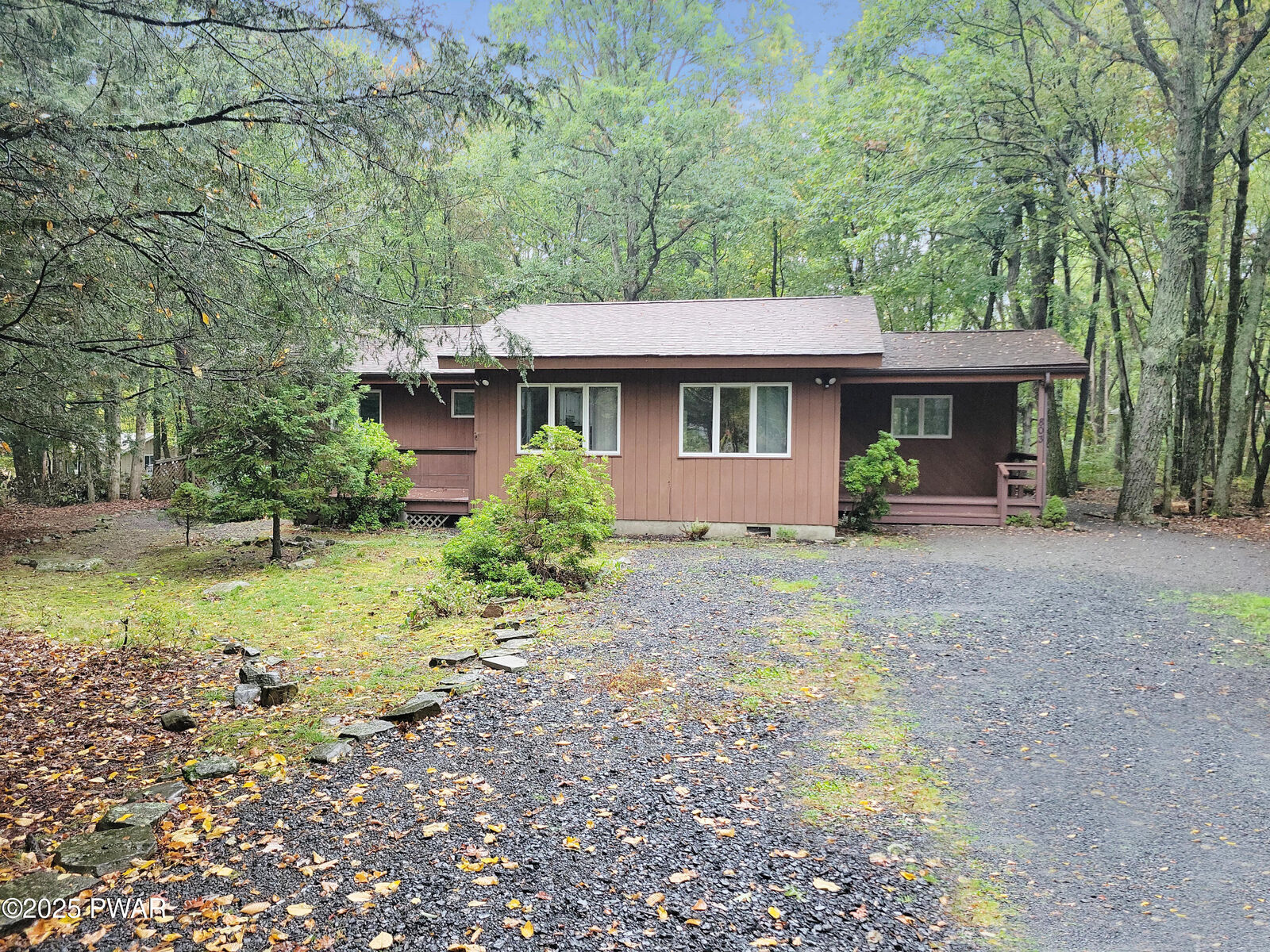 Property Photo:  803 Lariat Court  PA 18428 