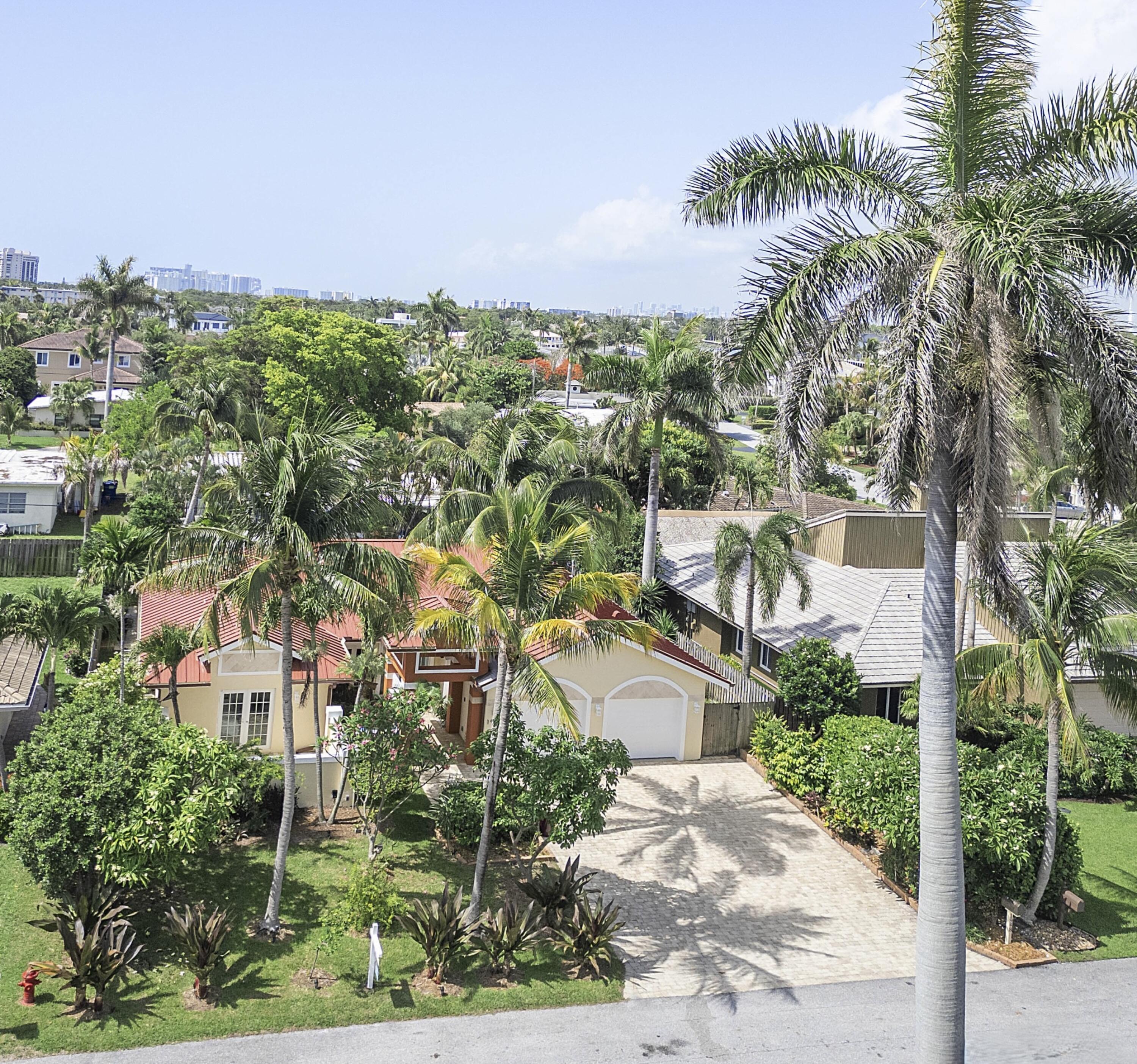Property Photo: 1948 Coco Palm Place FL 33062