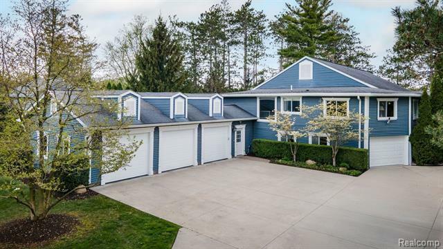 900 Indianwood Road  Orion Twp MI 48362 photo