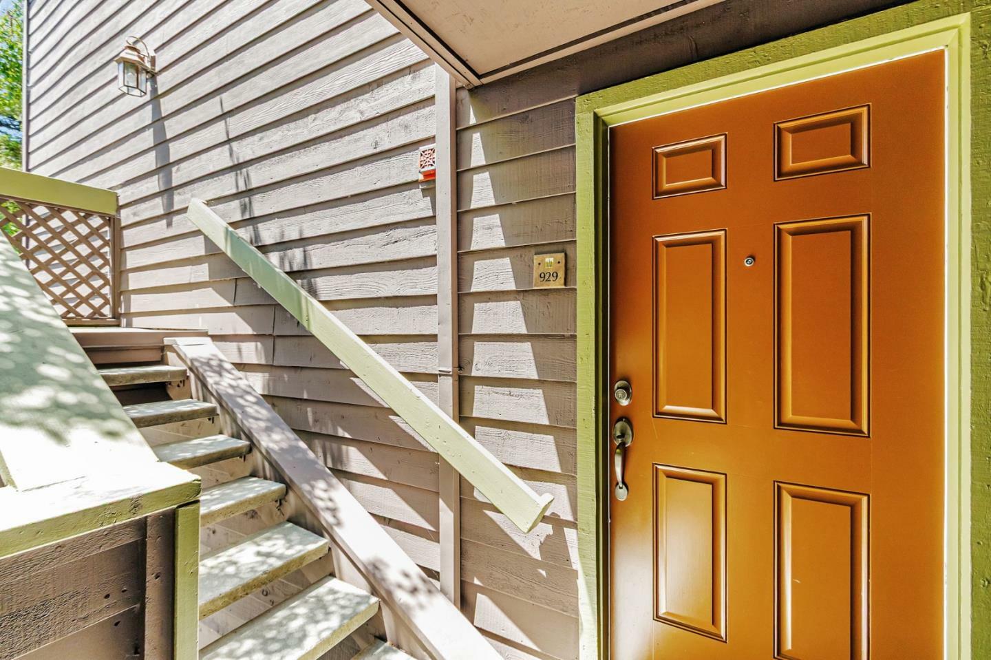 Property Photo: 929 Catkin Court CA 95128