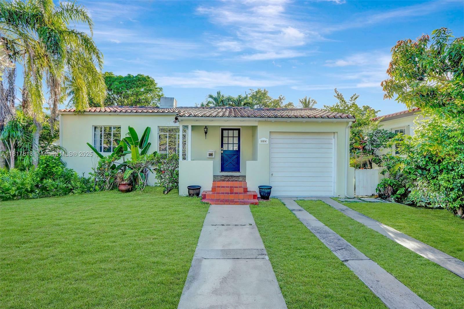 Property Photo: 824 Granada Groves Ct. FL 33134