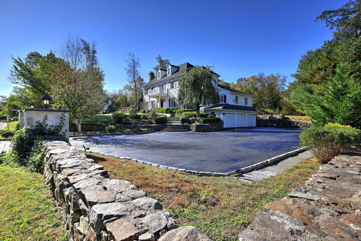 Property Photo:  3 Autumn Ridge Road  CT 06470 