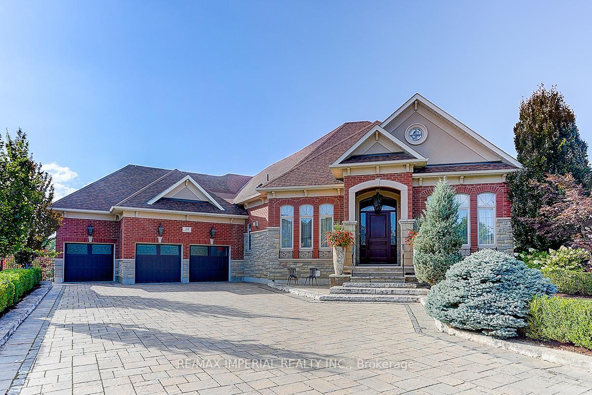 Property Photo: 39 Fiorello Court ON L4H 0V4