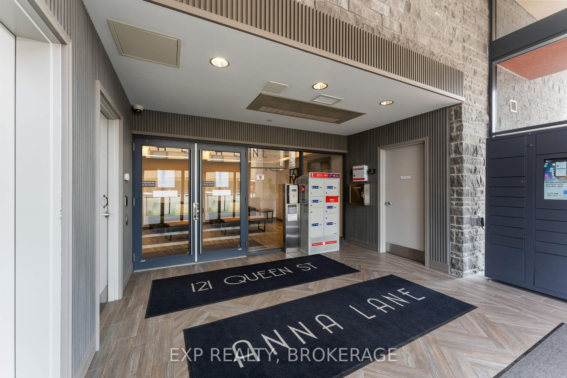 Property Photo: 121 Queen Street 306 ON K7K 0G6