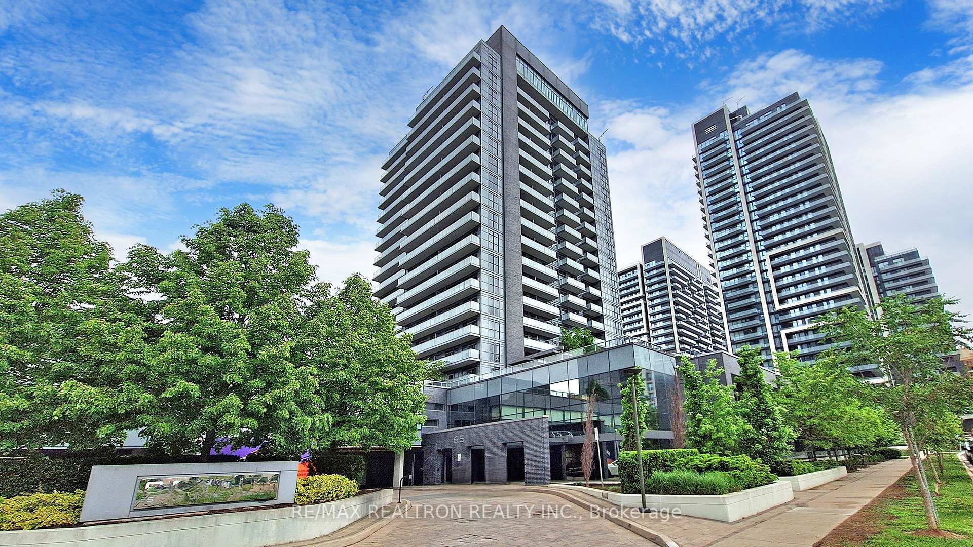 Property Photo: 65 Oneida Crescent 1410 ON L6B 0G9