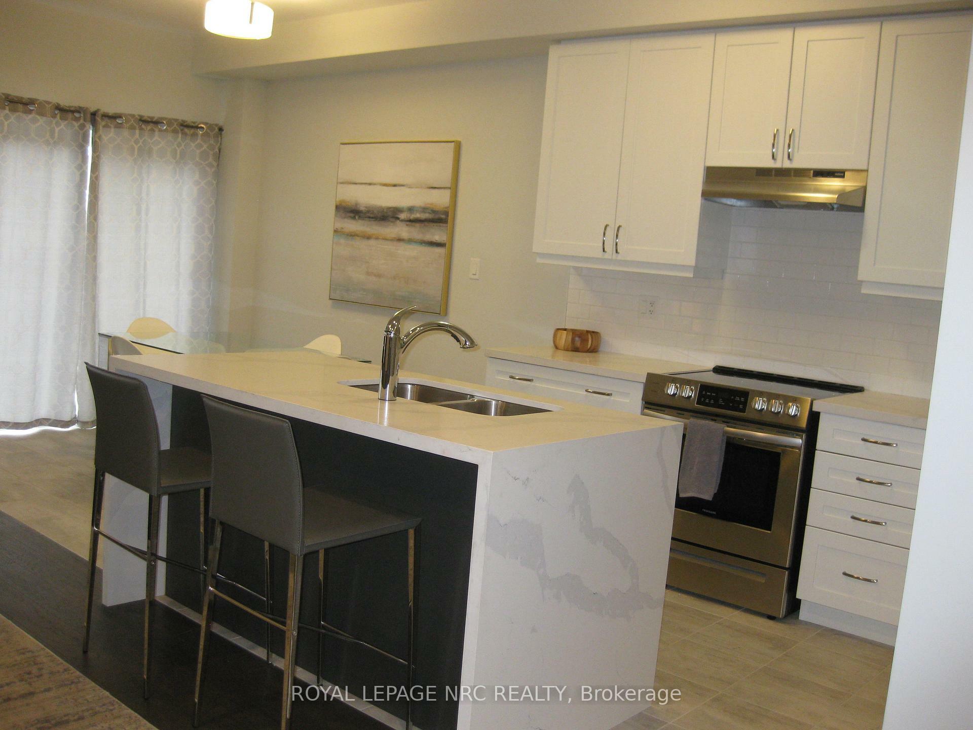 Property Photo: 4839 Pettit Avenue ON L2E 0B7