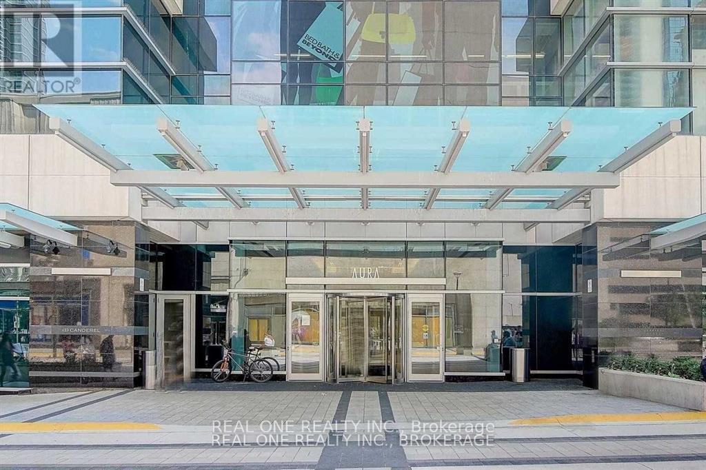 Property Photo: 386 Yonge Street 4010 ON M5B 0A5
