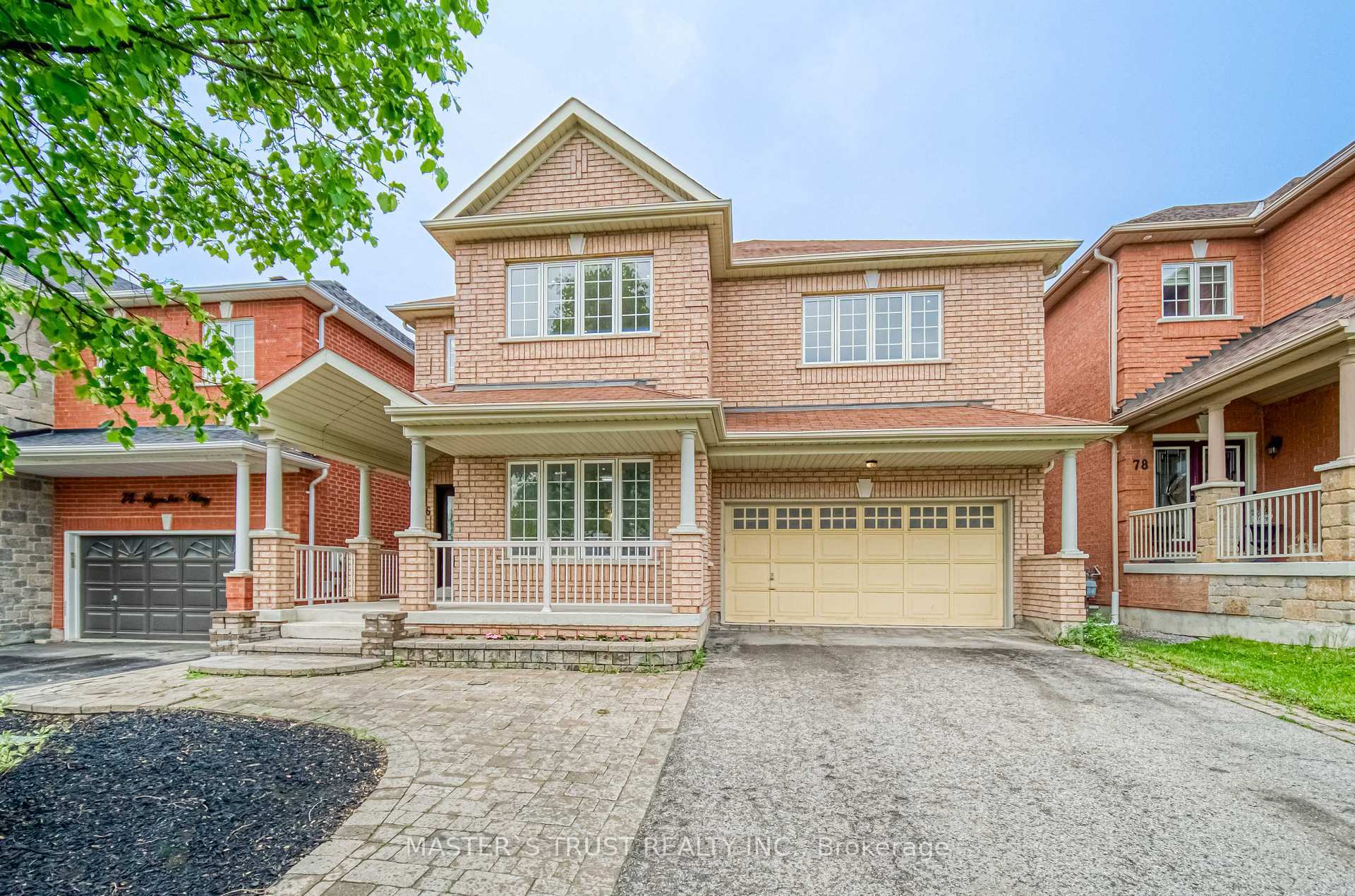 Property Photo: 76 Mynden Way ON L3X 3A9