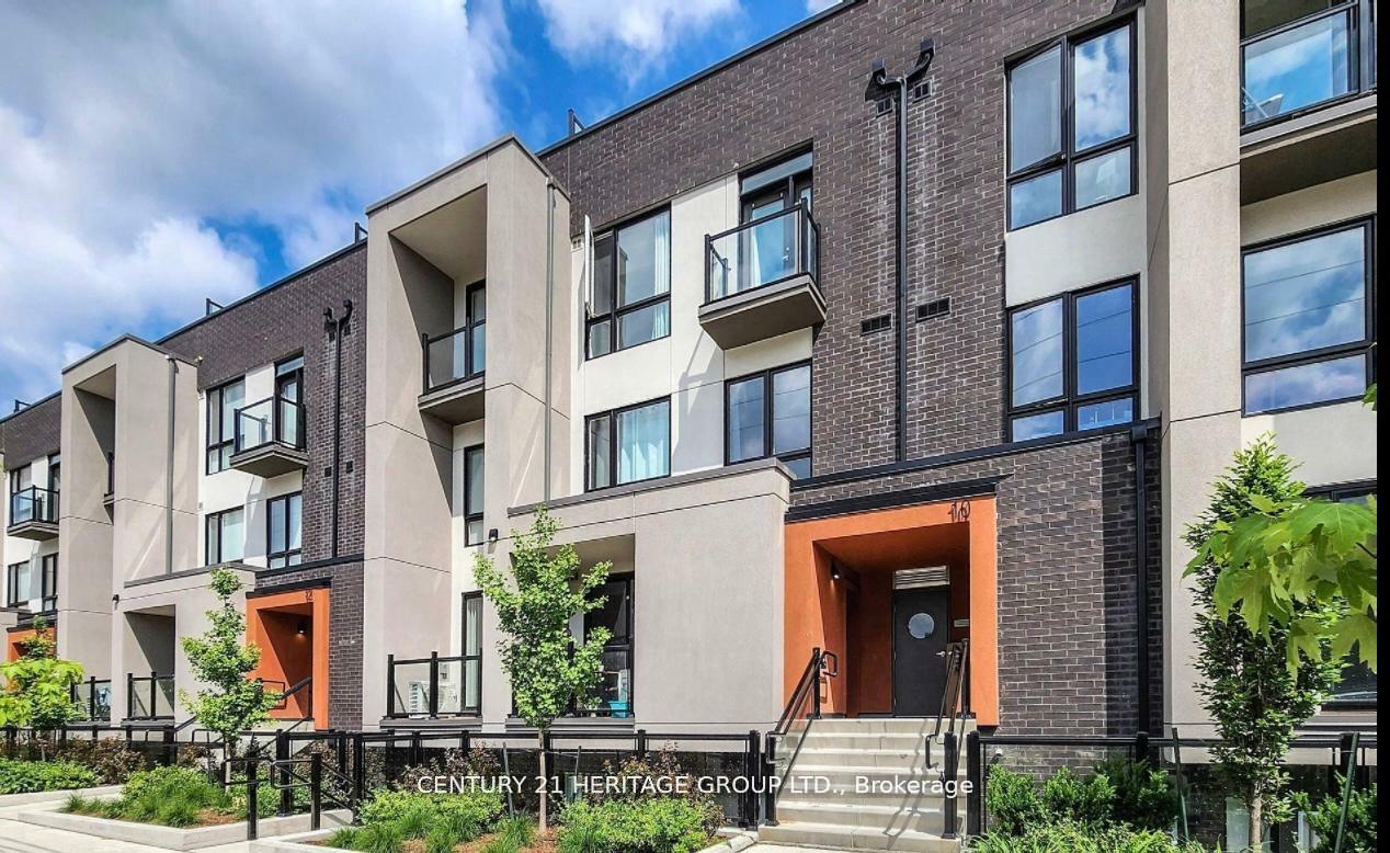 10 Marquette Avenue S Level A, Unit 3  Toronto ON M6A 0E1 photo