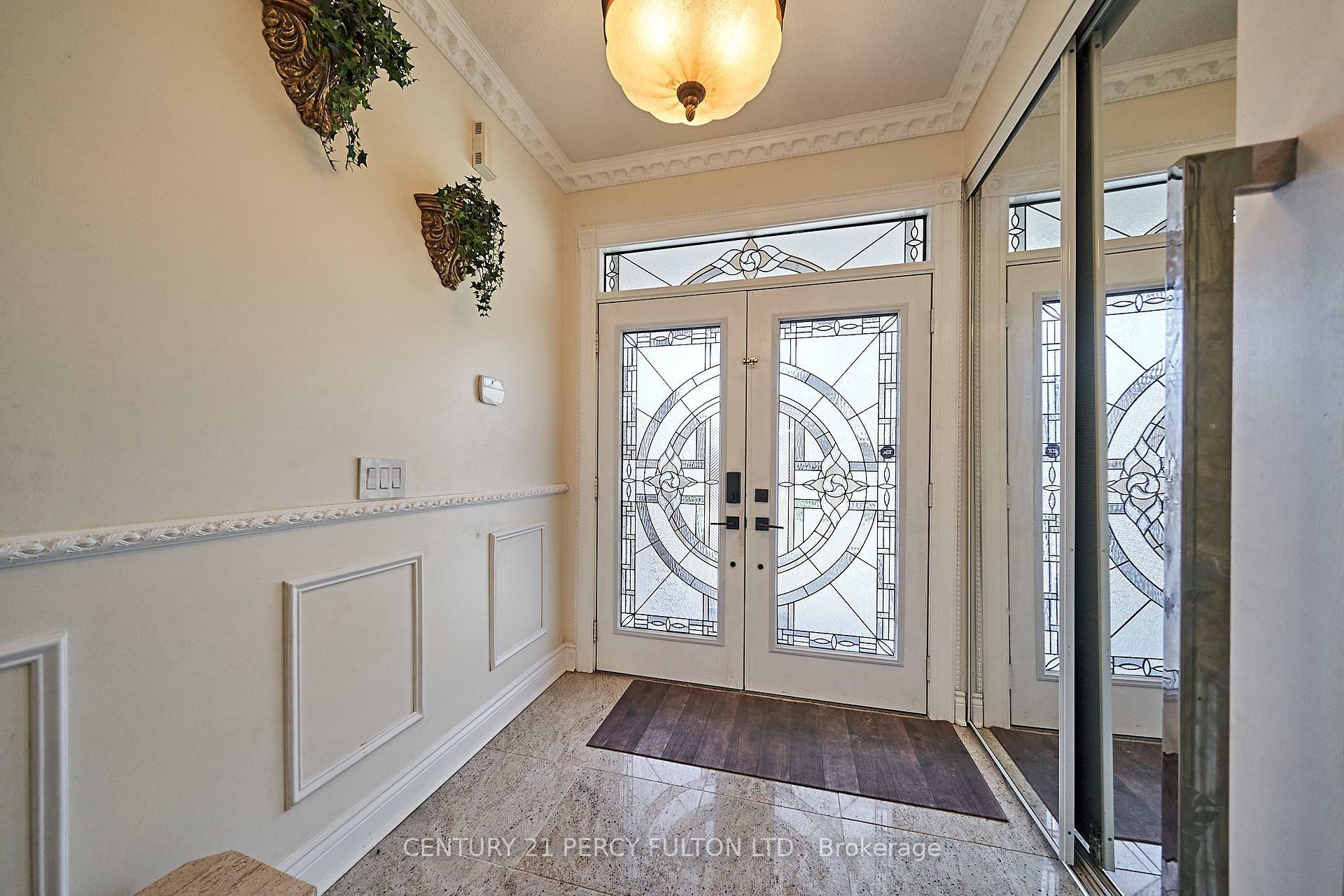 Property Photo: 47 Vineyard Avenue ON L1P 1X5
