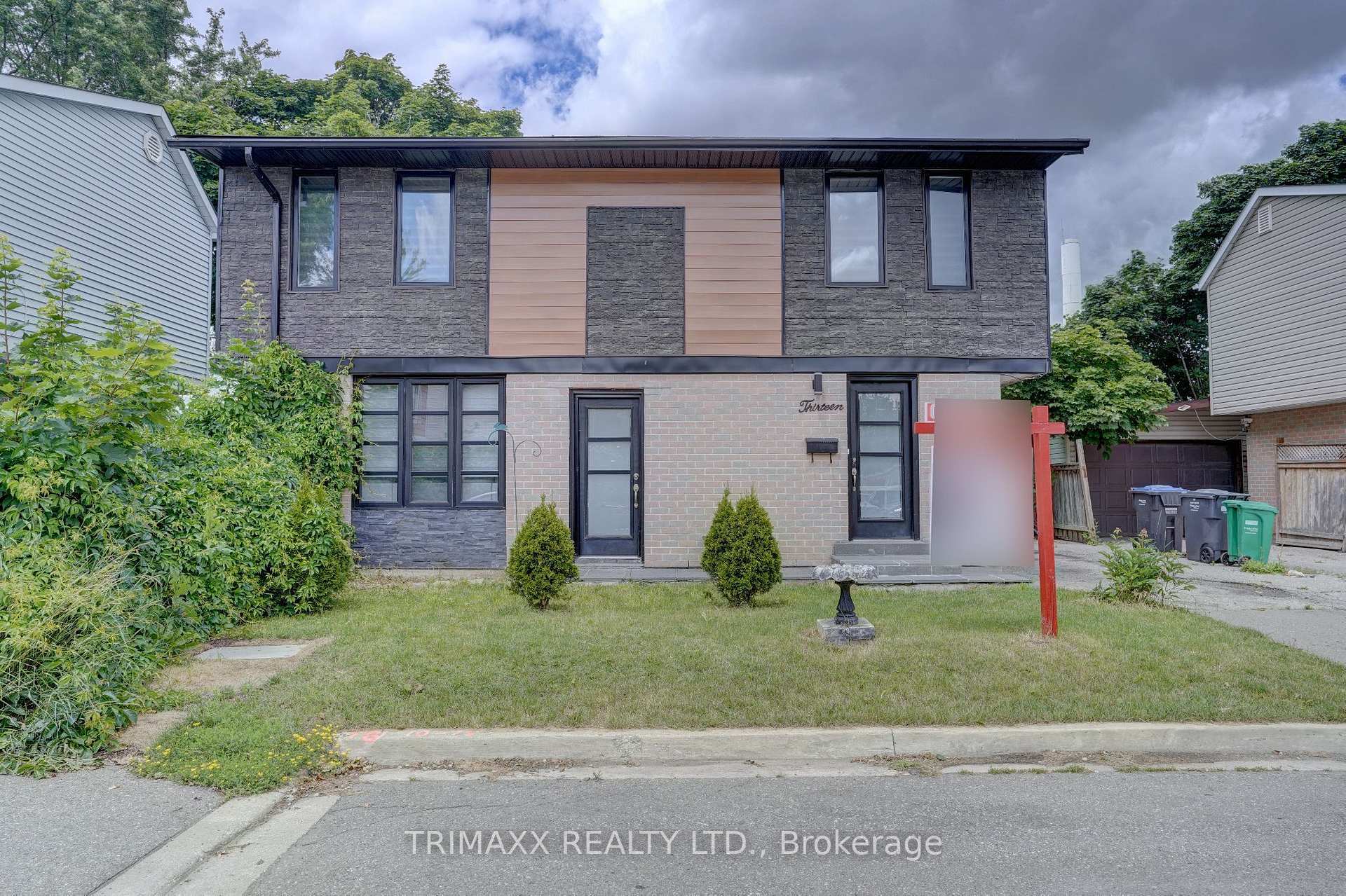 Property Photo:  13 Havendale Ct Court  ON L6S 2B5 