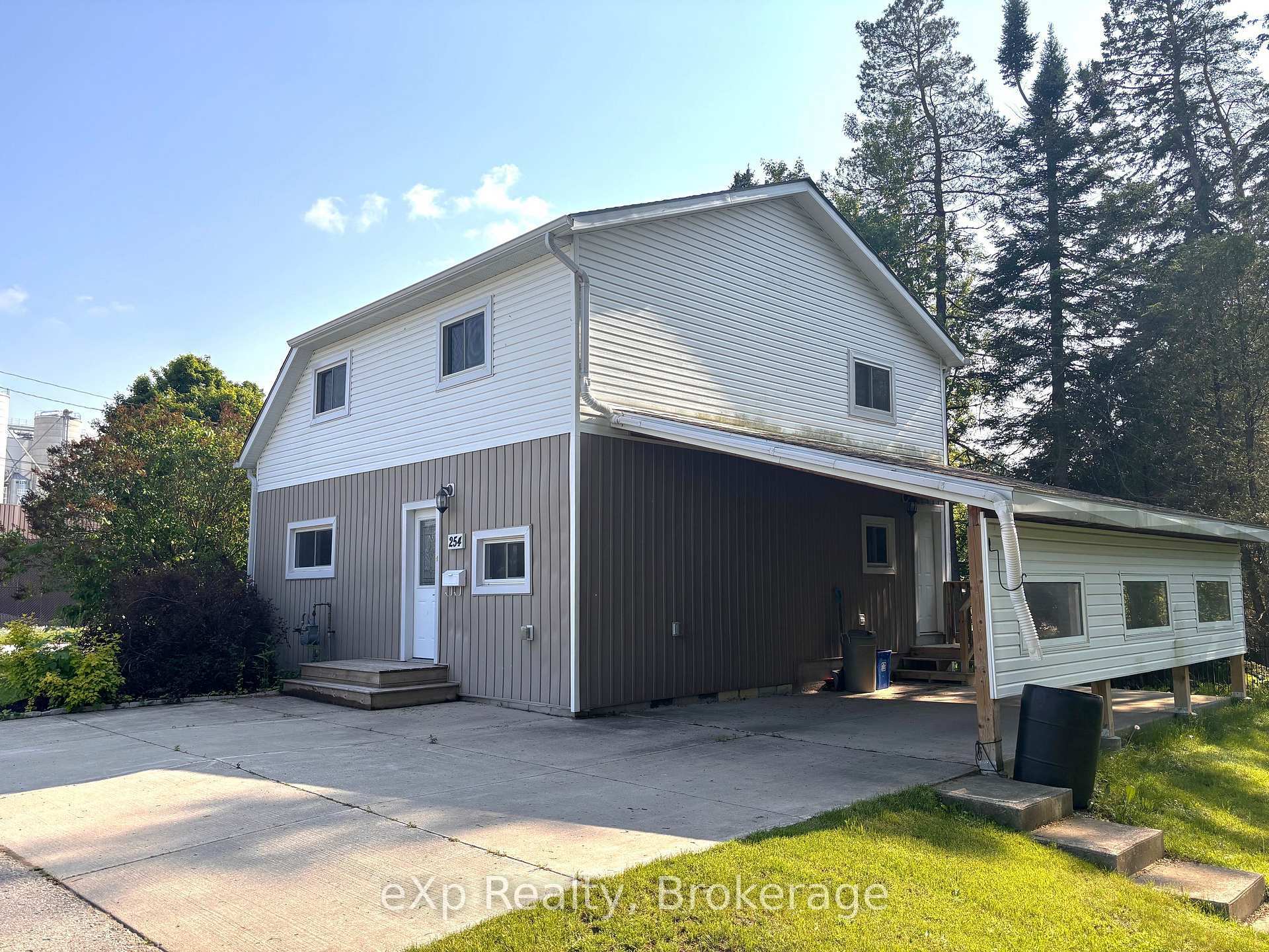 Property Photo: 254 16th Street ON N4N 2A7