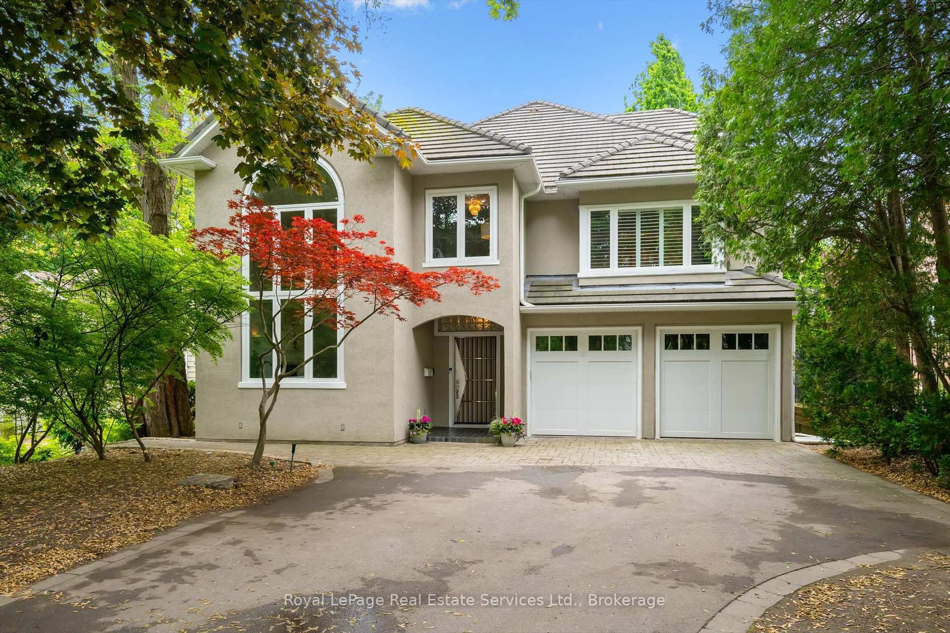 Property Photo: 480 Chartwell Road ON L6J 4A5