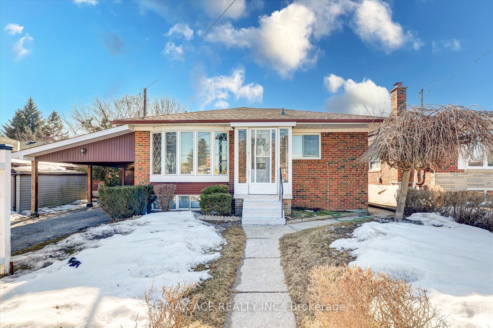 Property Photo: 16 Roseglor Crescent Main ON M1P 3T6