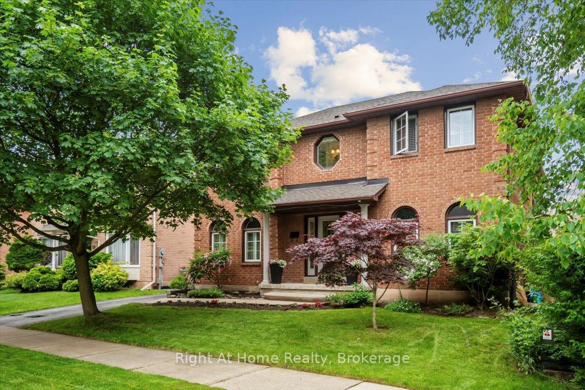 Property Photo: 236 O'Donoghue Avenue ON L6H 3W6