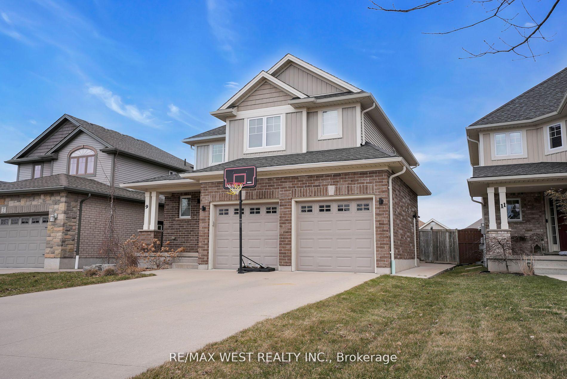 Property Photo: 9 Noble Lane ON N5R 5M9