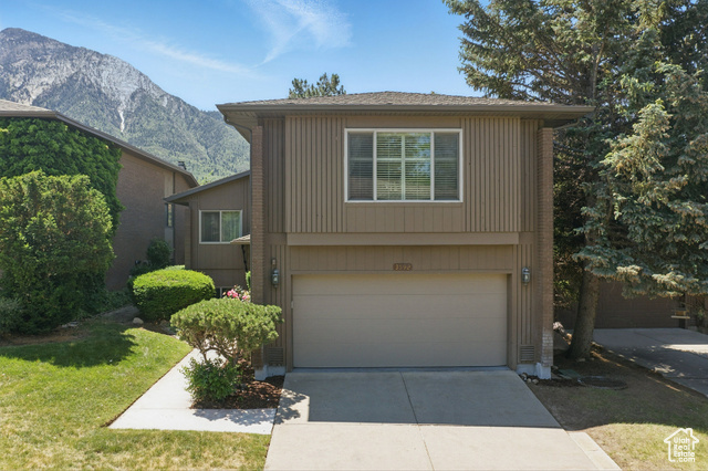 Property Photo: 3592 E Oak Rim Way UT 84109