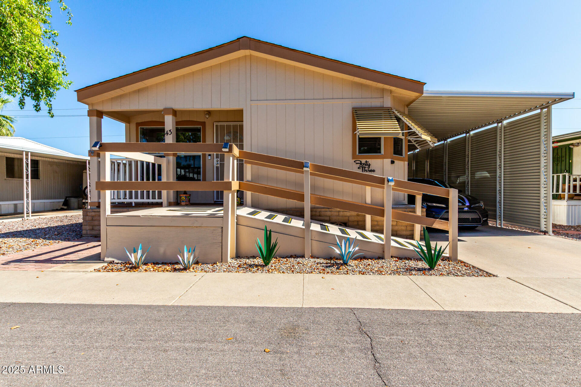 Property Photo: 16225 N 29th Street 43 AZ 85032