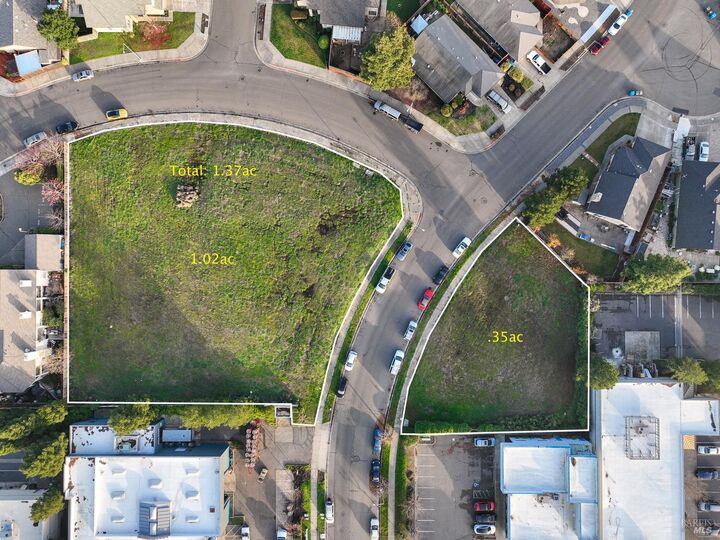 Property Photo:  612 615 Elsa Drive  CA 95407 