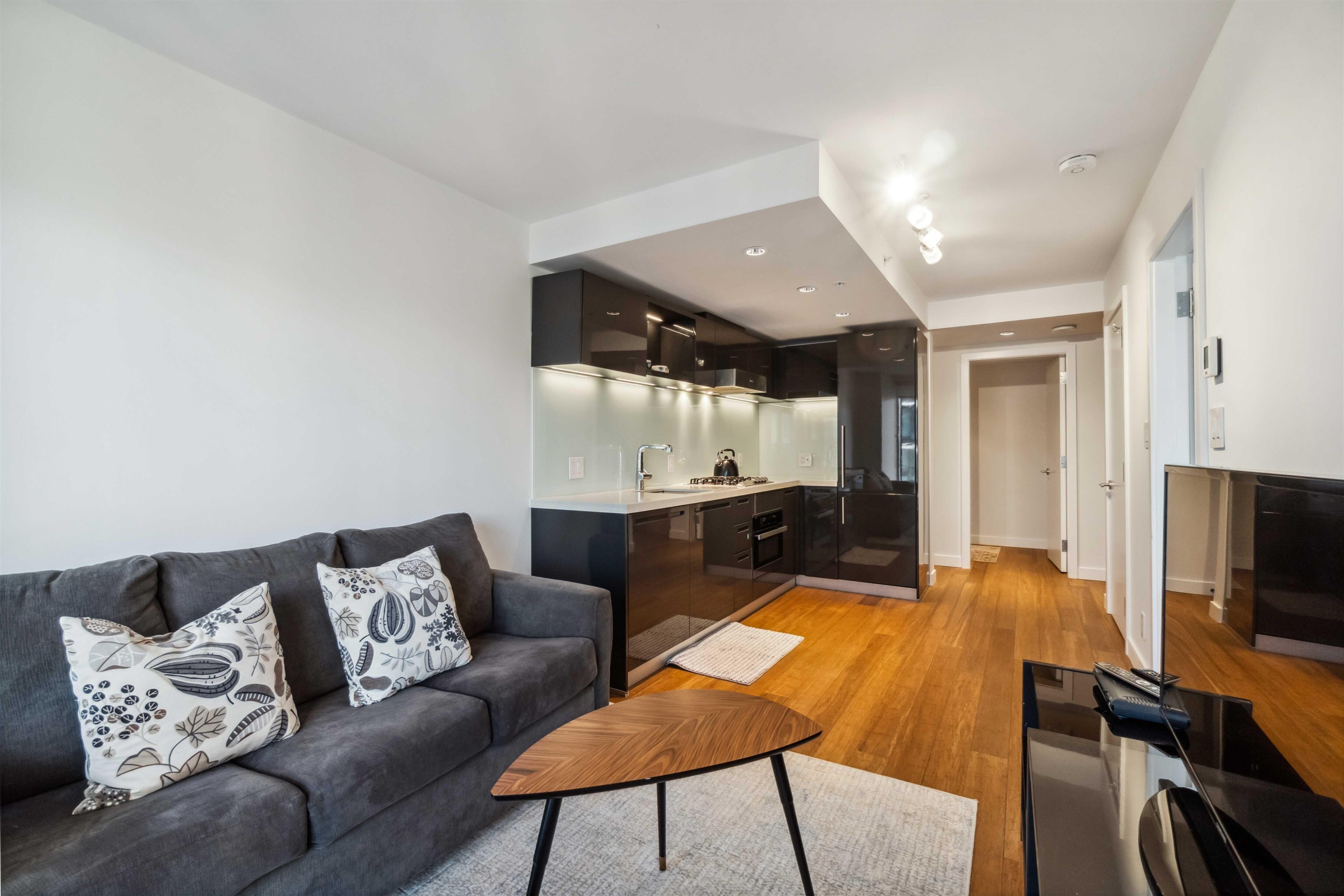 Property Photo: 777 Richards Street 2807 BC V6B 0M6