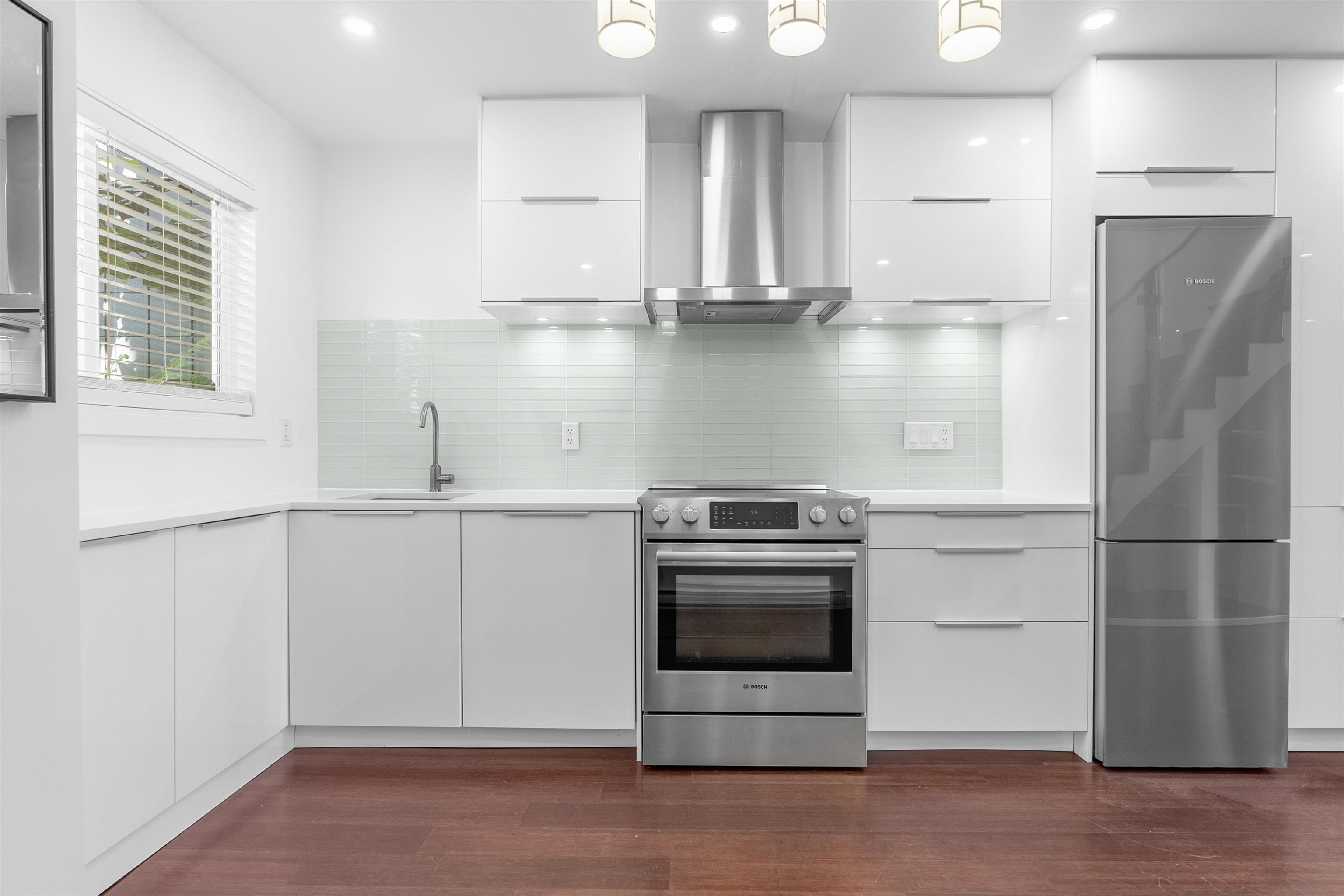 Property Photo: 733 W 16th Avenue BC V5Z 1S8