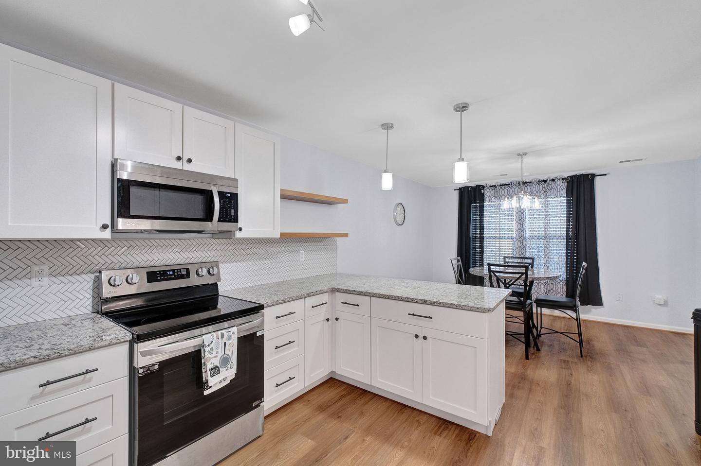 Property Photo: 18077 Olde Port Lane VA 22172