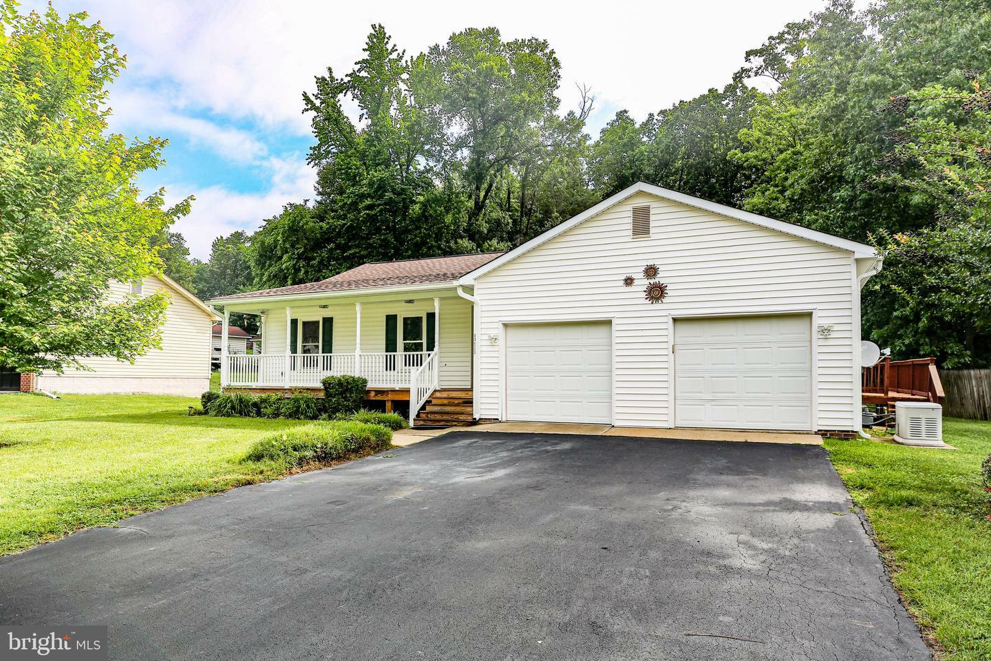 Property Photo: 11923 Gardenia Drive VA 22407
