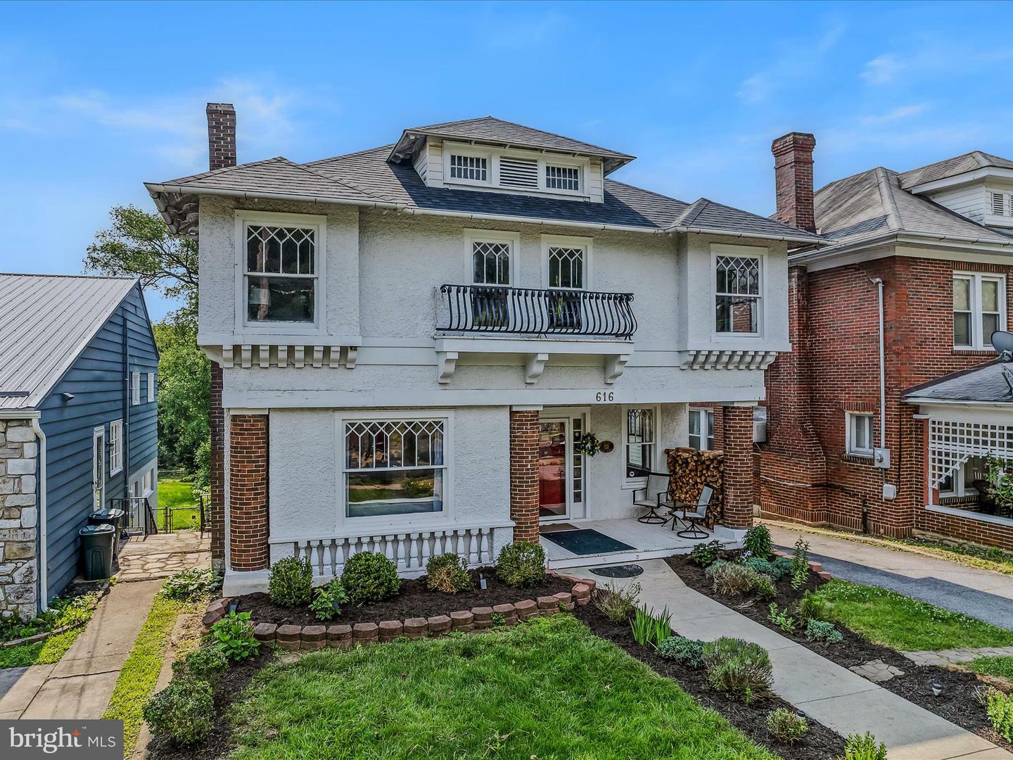 Property Photo: 616 S Queen Street WV 25401