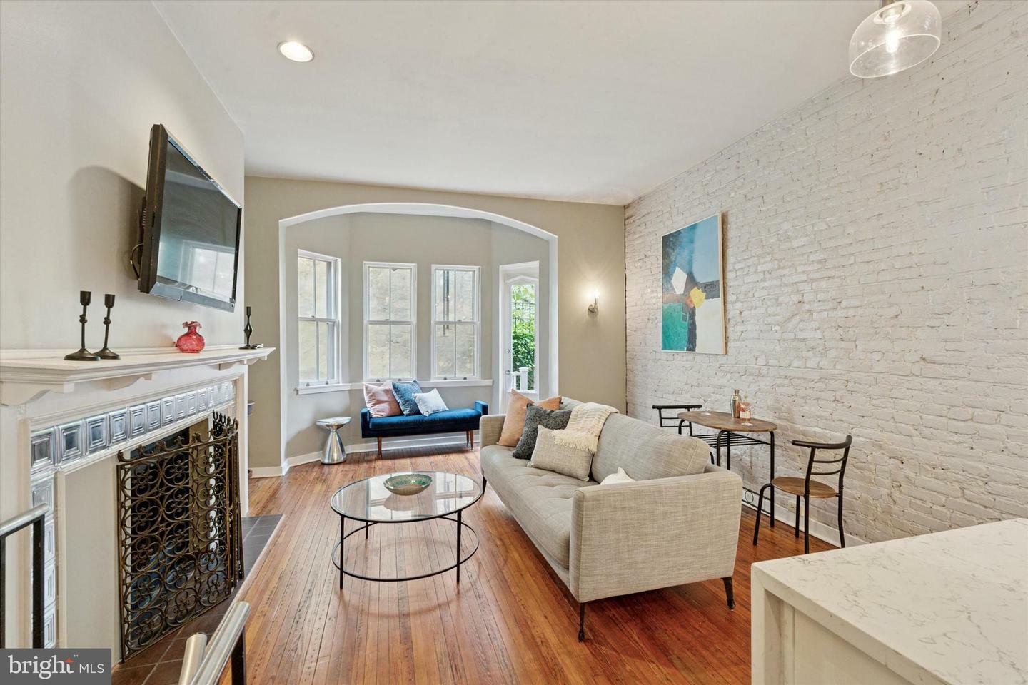 Property Photo: 1017 Spruce Street C PA 19107
