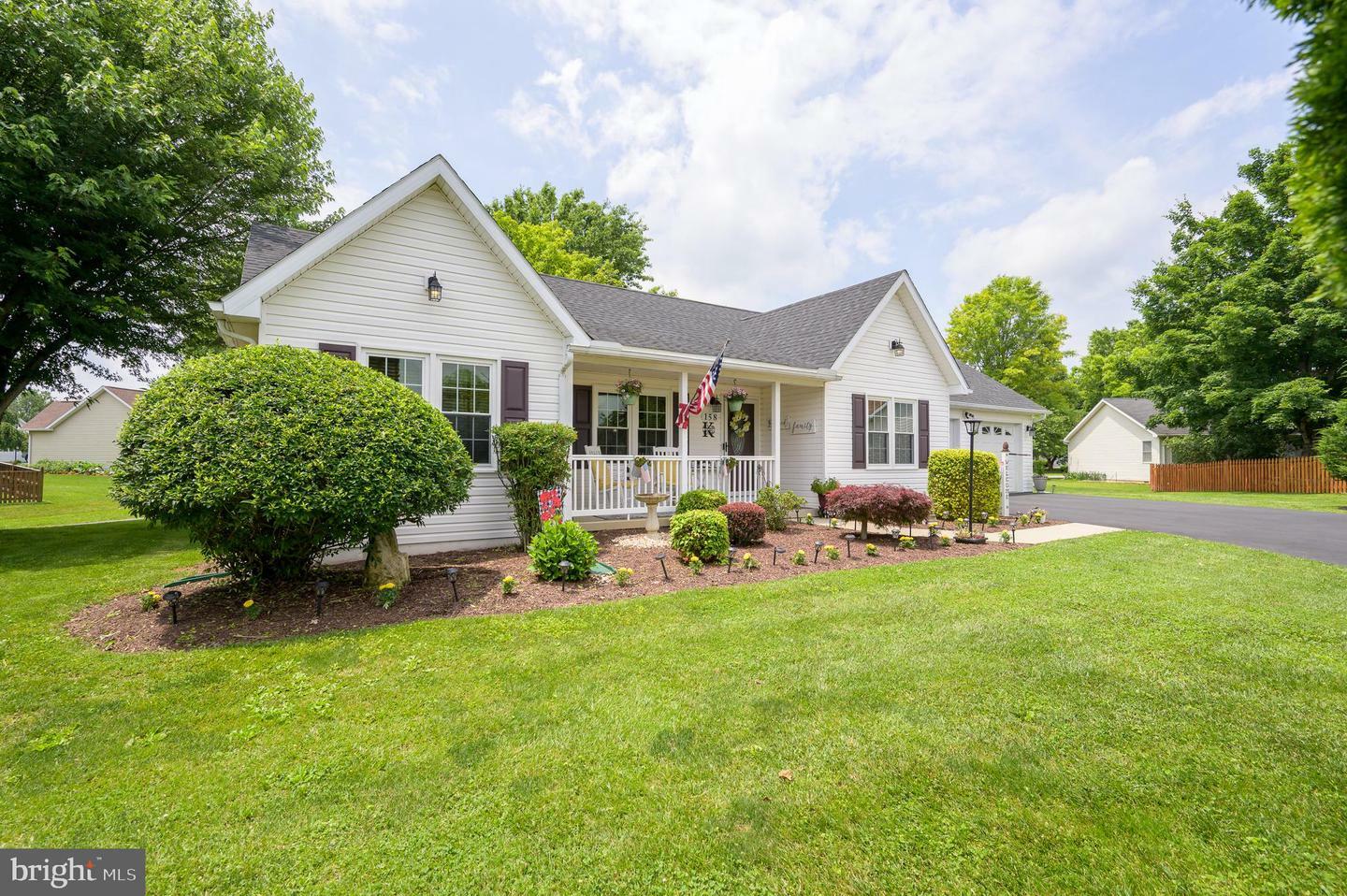 Property Photo: 158 Pembroke Lane WV 25419