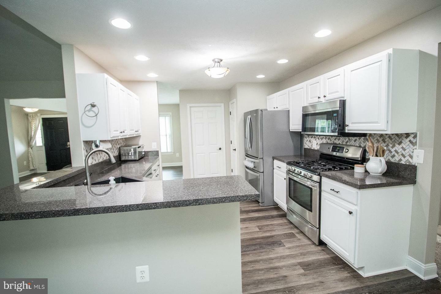 Property Photo: 21946 Short Bow Court MD 20619