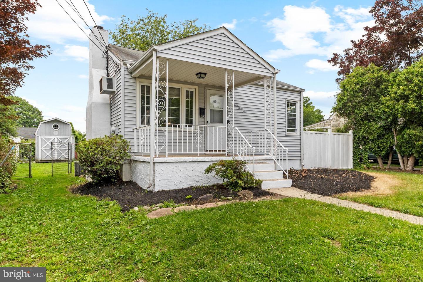 Property Photo:  749 Putnam Avenue  NJ 08648 