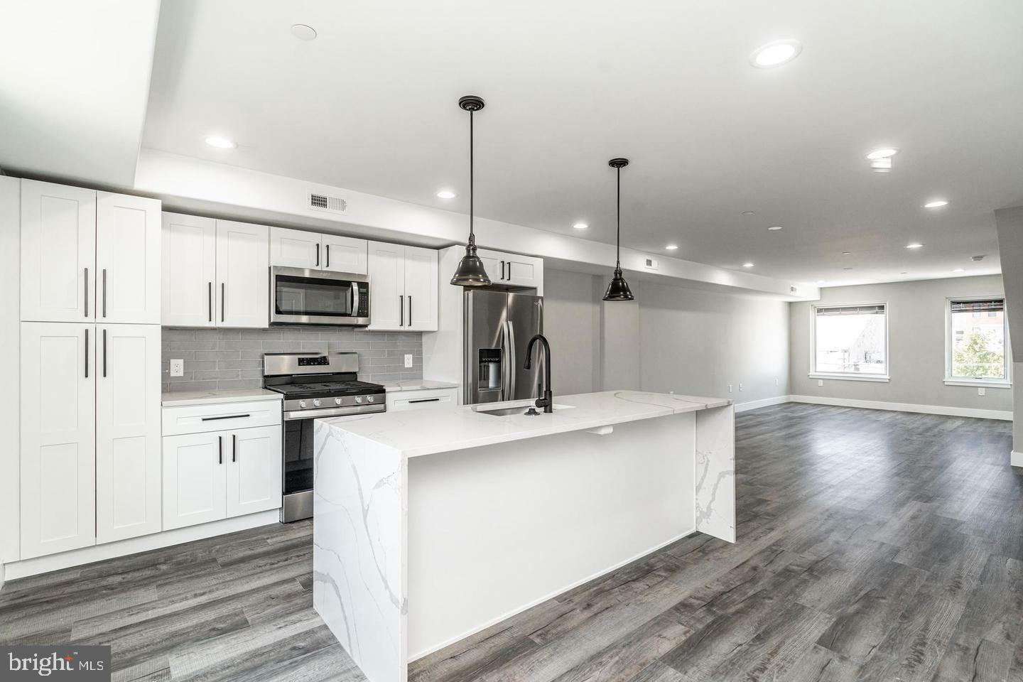 Property Photo: 1223 Leopard Street 5 PA 19125