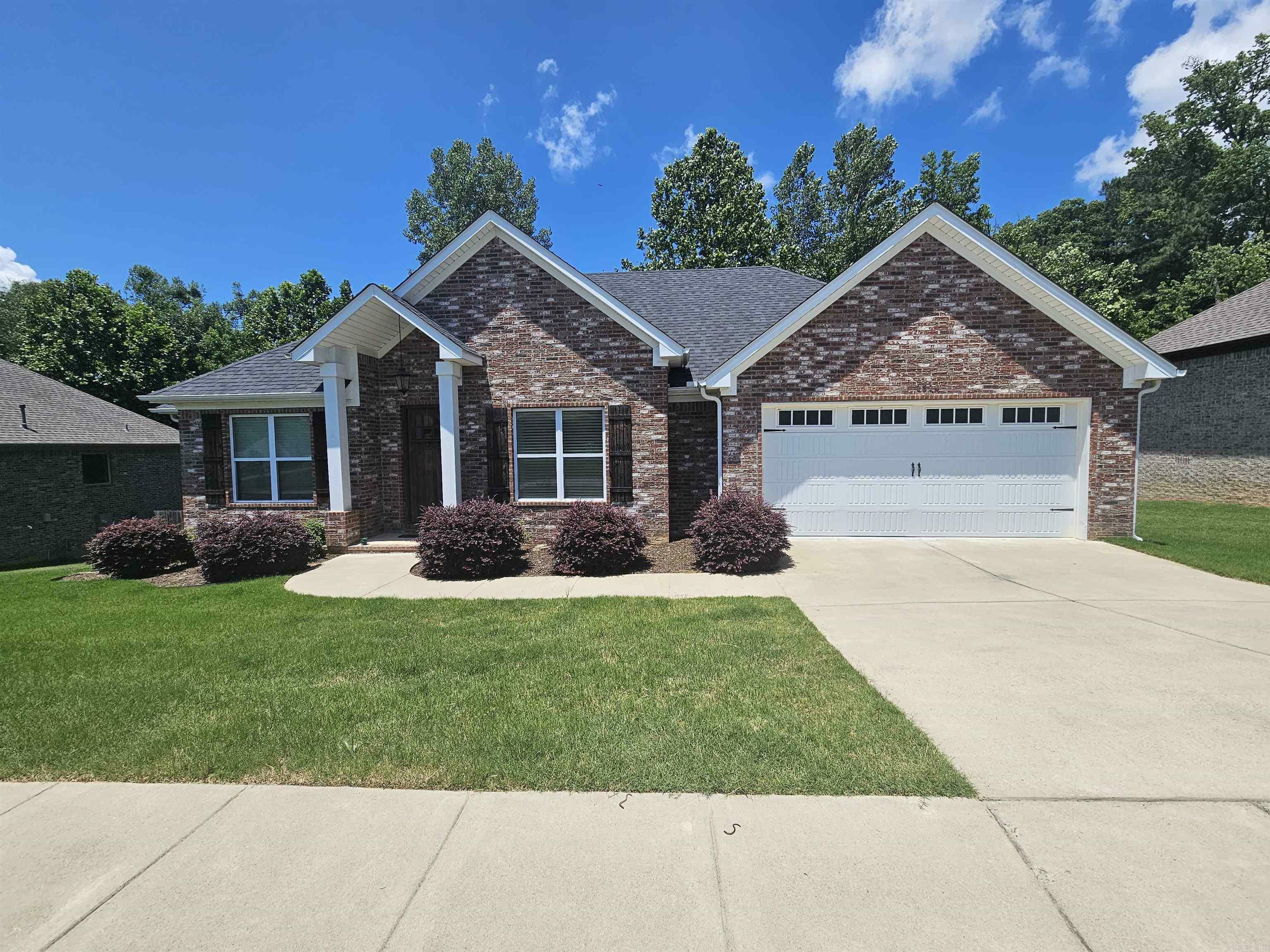 Property Photo: 1314 St. Francis Cove AR 72019