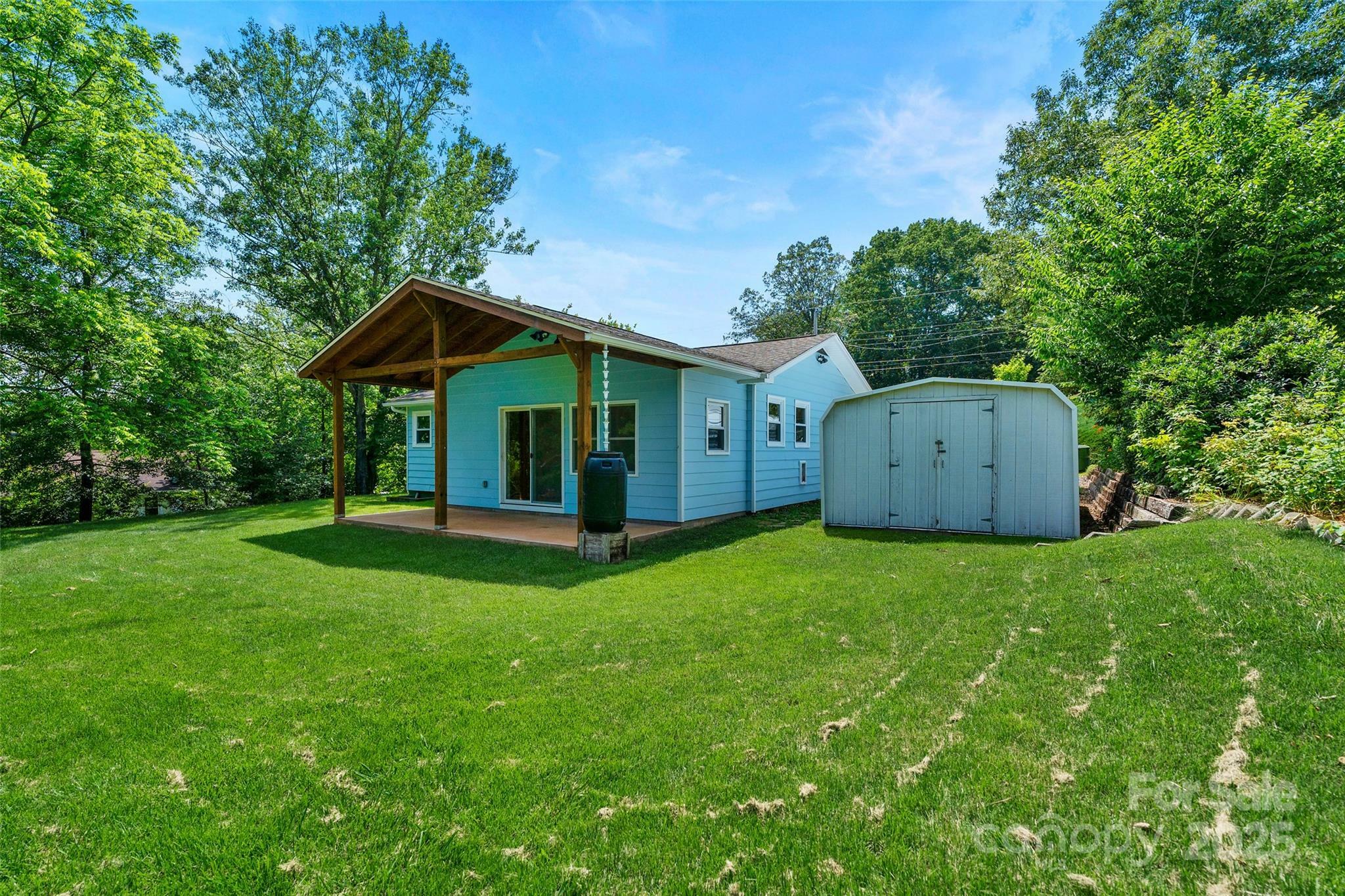 Property Photo: 146 Swannanoa Avenue NC 28806