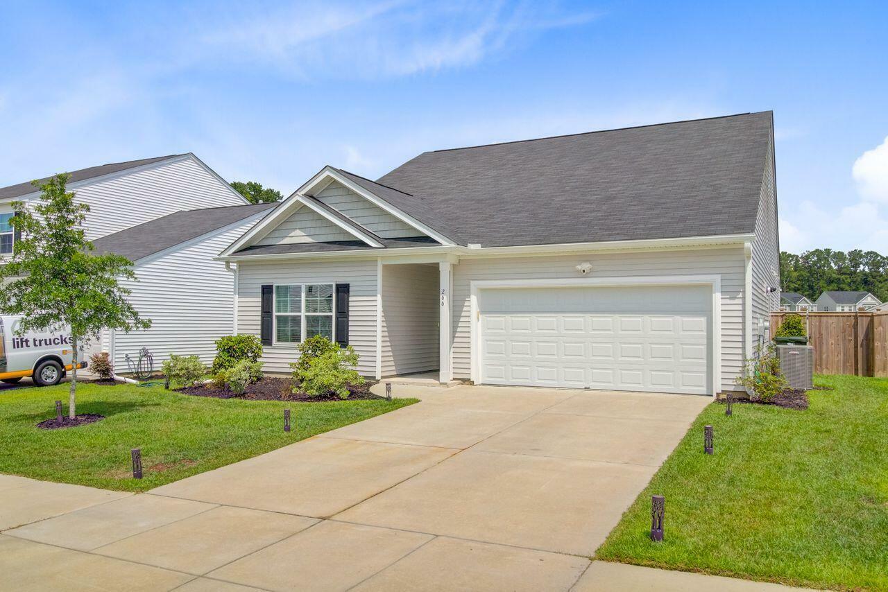 Property Photo: 266 Torslanda Lane SC 29486