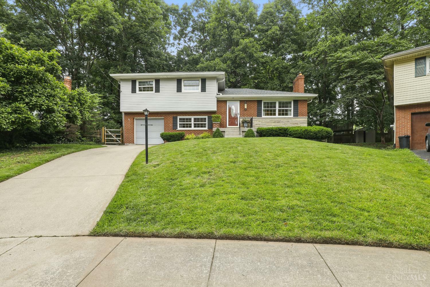 1722 Fitzwalter Court  Anderson Twp OH 45230 photo