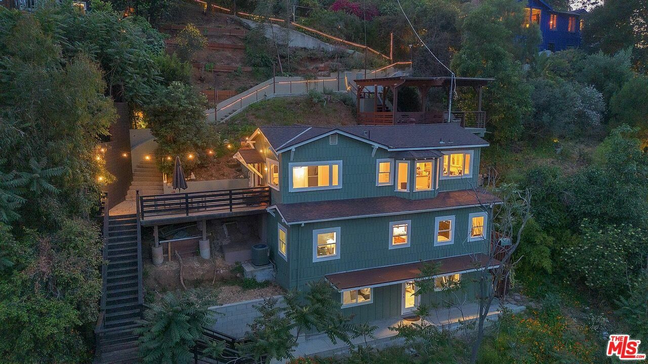 8181 Gould Ave  Los Angeles CA 90046 photo