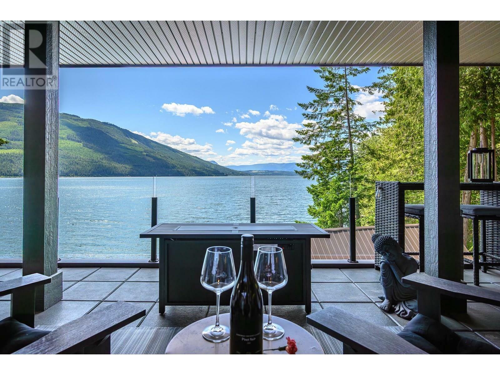 Property Photo: 5846 Sunnybrae-Canoe Point Road BC V0E 2X1
