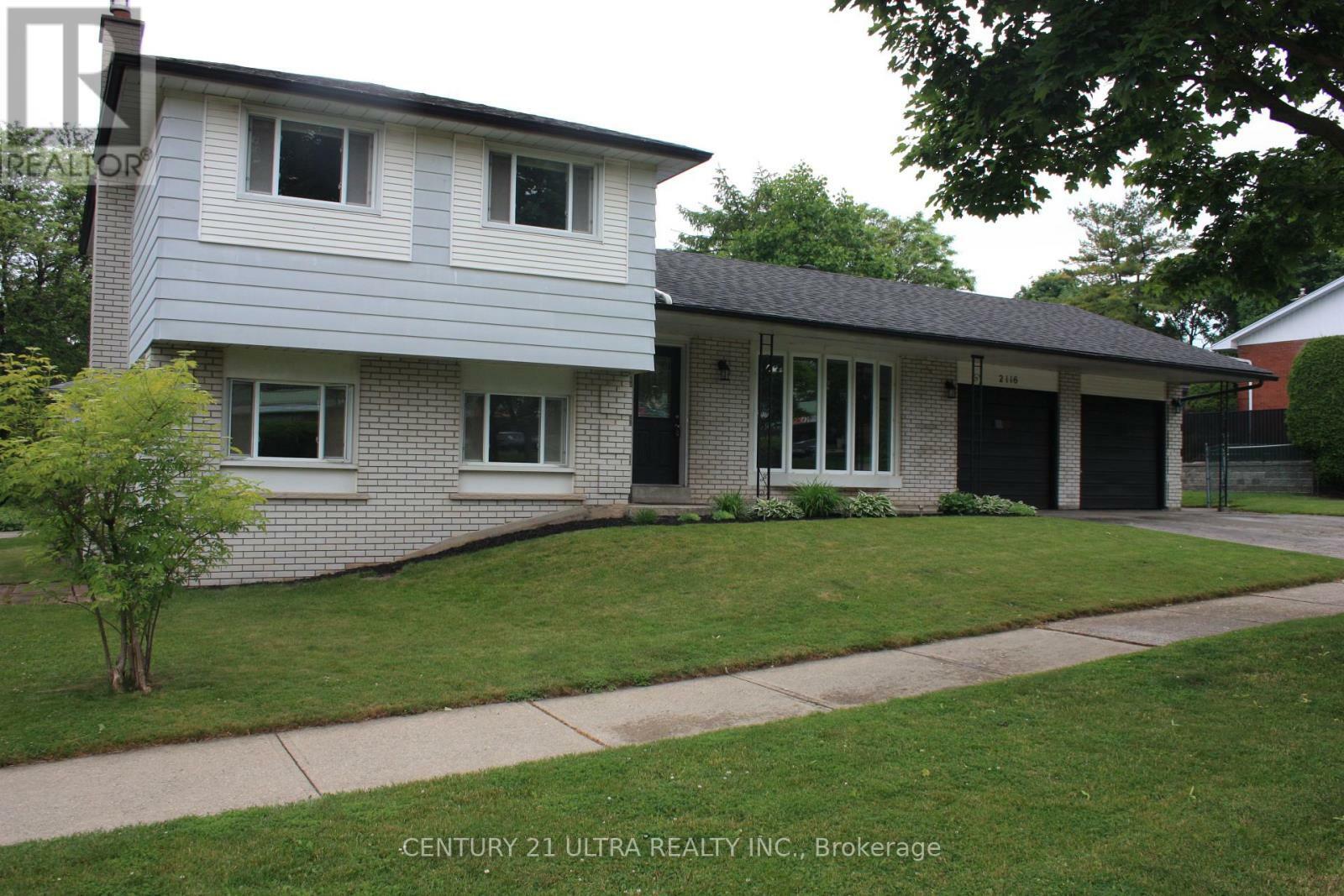 Property Photo: 2116 Ireland Drive ON L7P 1R2
