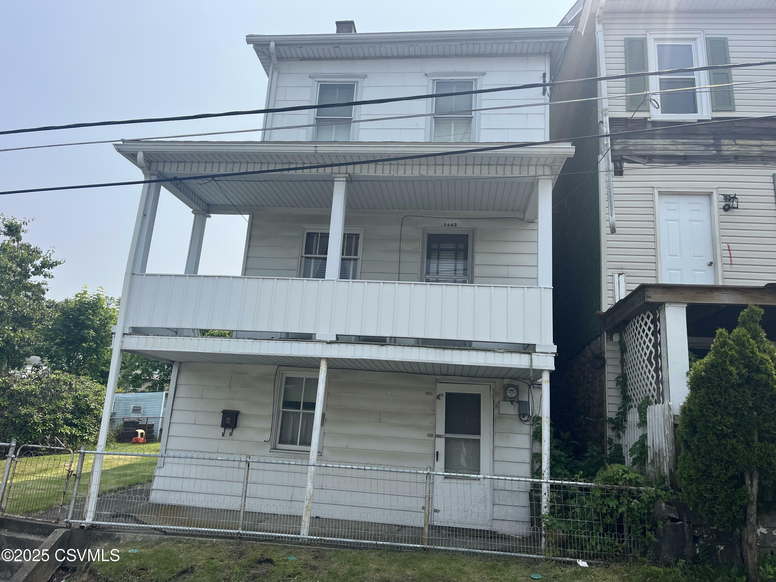 1442 Hemlock Street  Coal Township PA 17866 photo
