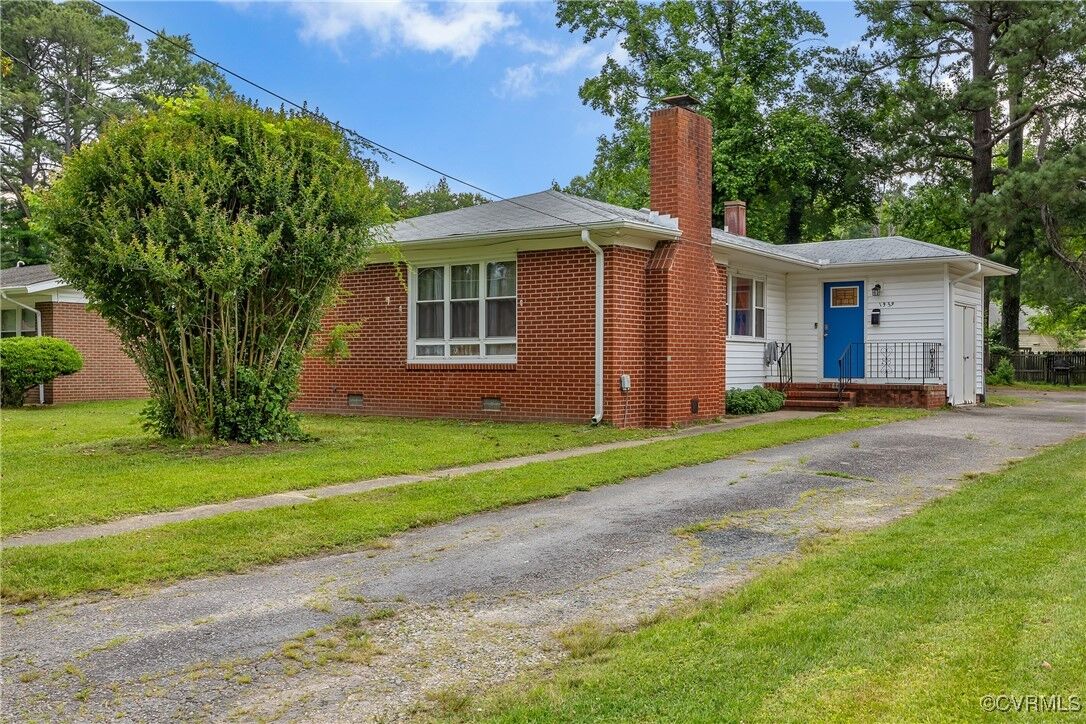 Property Photo: 1939 Burks Street VA 23805