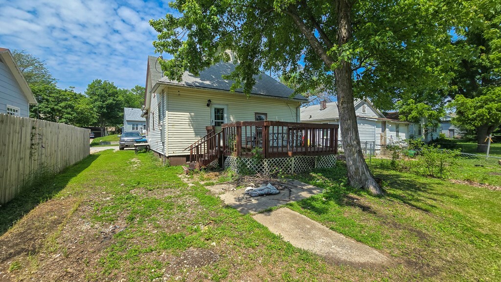 Property Photo:  1437 S 24th St  IA 50501 