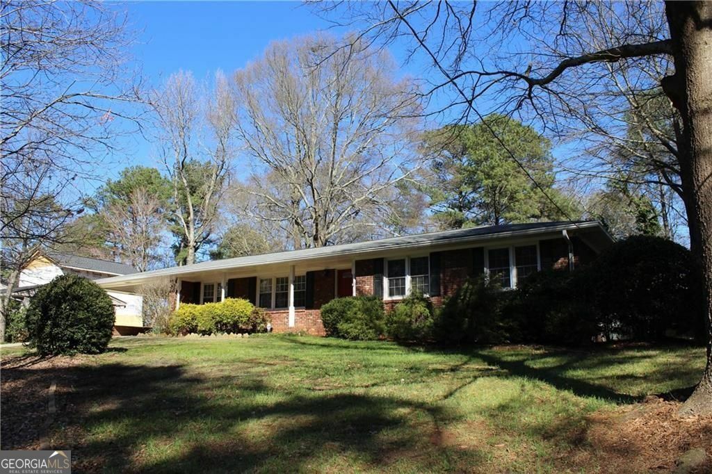 Property Photo: 995 Melody Lane GA 30075