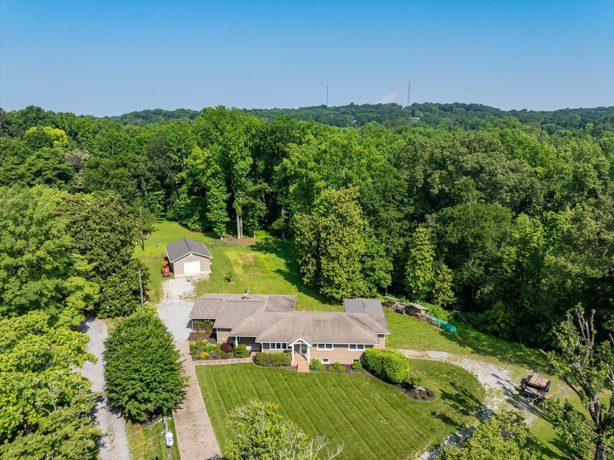 Property Photo: 1218 Woodward Park TN 37303