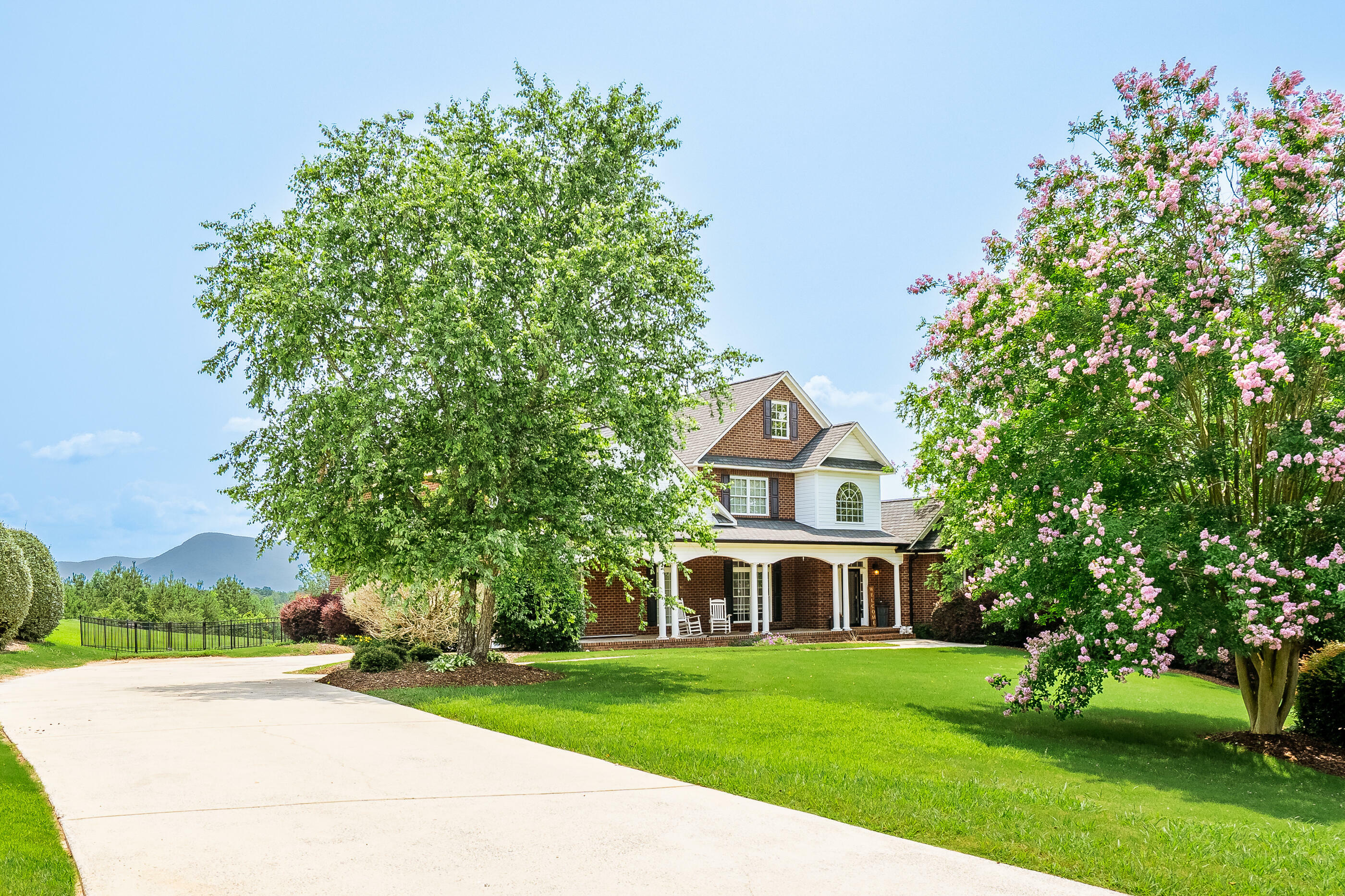 Property Photo: 184 Indian Trace Drive GA 30705